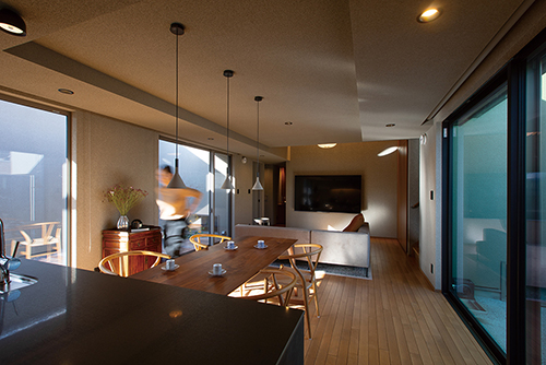 <span>香川県</span>自分自身の <br>世界観と暮らす家