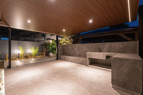 <span>愛媛県</span>家族の人生と心を <br>豊かにする庭づくり