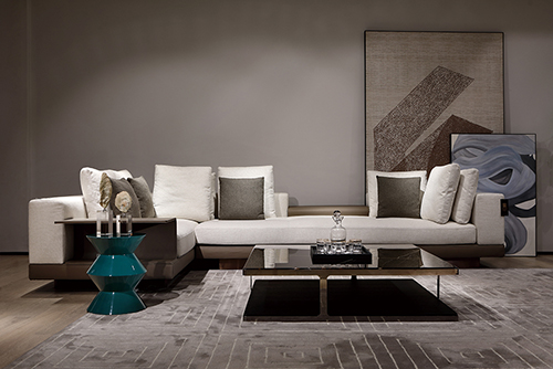 <span>香川県</span>家具を通じて<br> 満足という体験を。