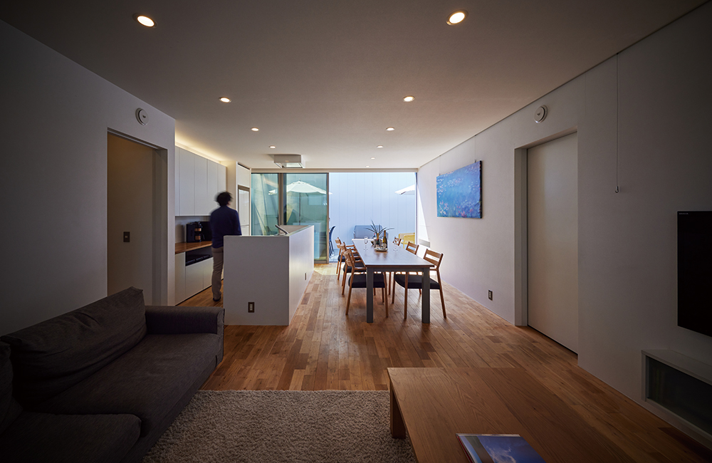 <span>新潟県</span>建物や敷地面積に左右されない <br>心地良く自由な空間を実現